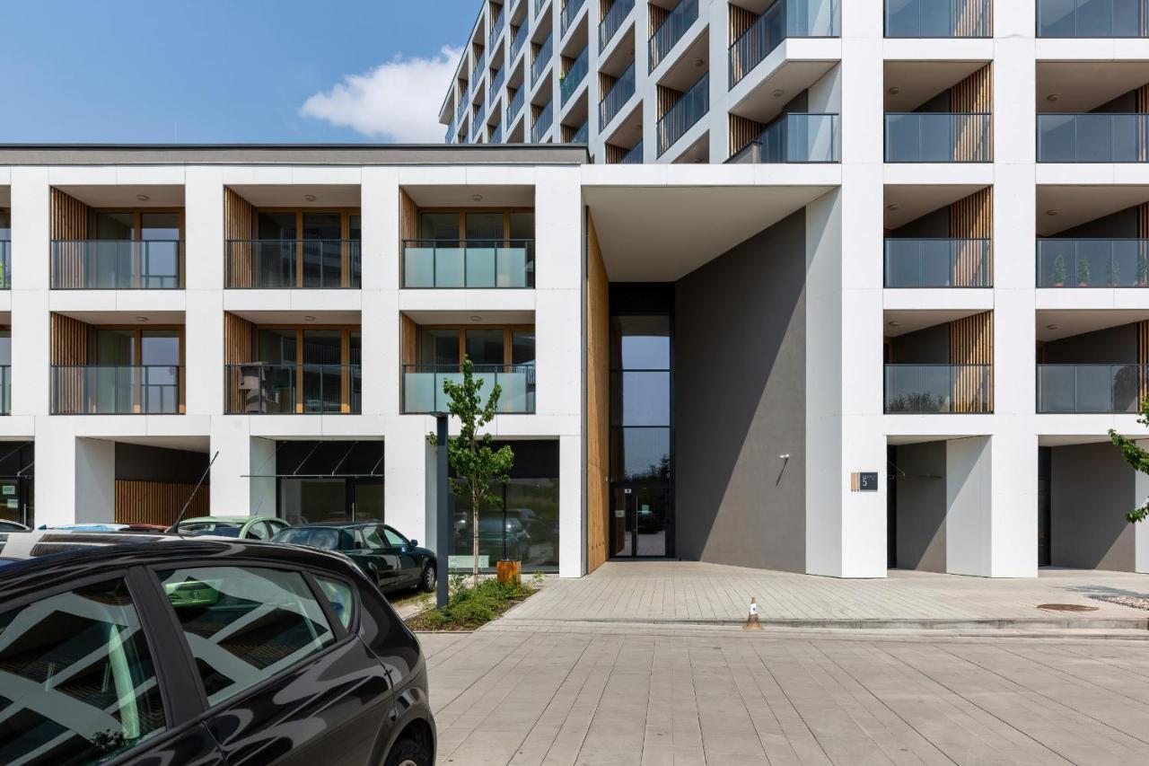 Apartment Pet-friendly Kokoryczki By Renters Warschau